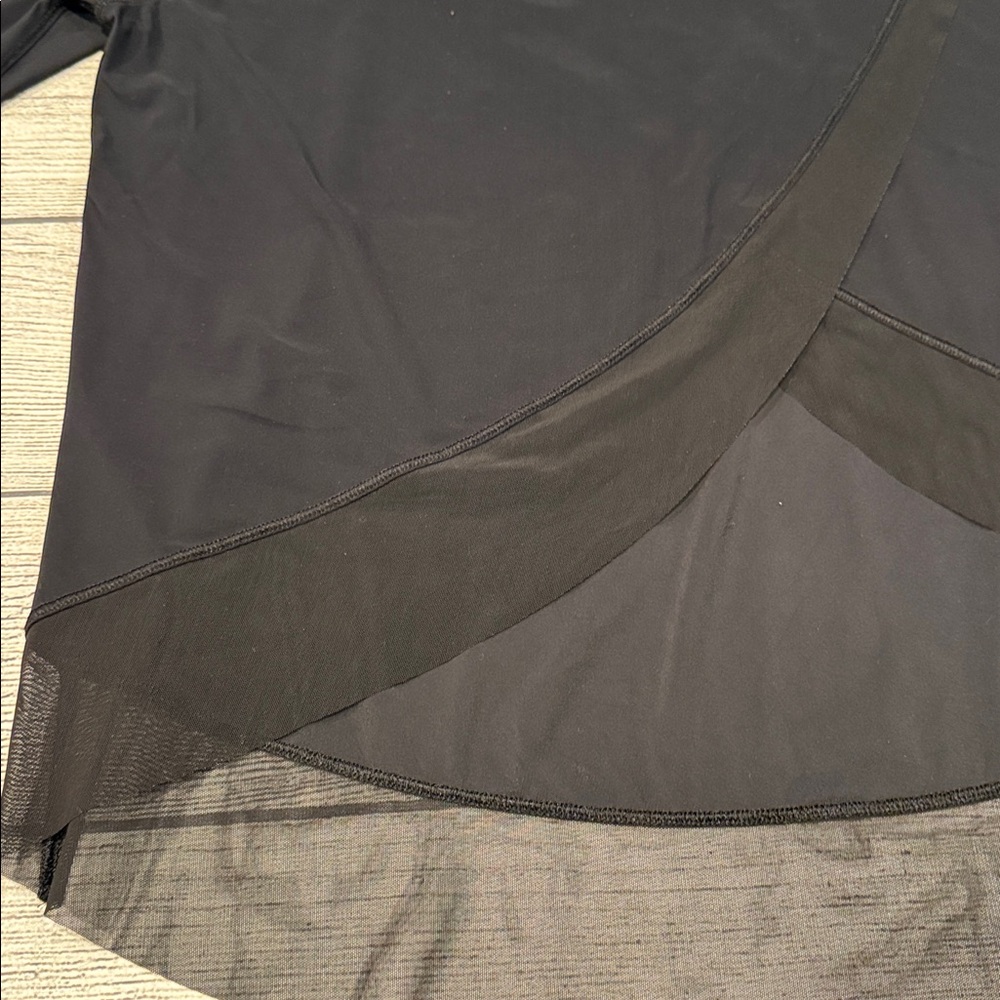 🍋Women’s Lululemon Quick Pace Long Sleeve size 6 black🍋 - Picture 15 of 15